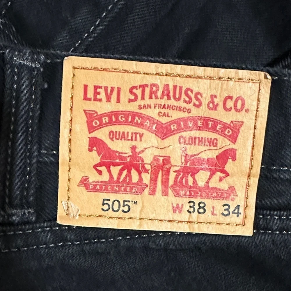 Levi's 505 Regular Fit Jeans Men's Size 38X34 Black Denim Pockets